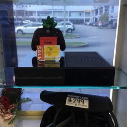 GAME  SYSTEM MICROSOFT MODEL #1540 XBOX ONE