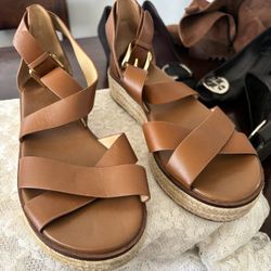 Women’s Sandal/wedges 
