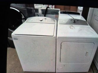 Like New  Kenmore 600 Washer Dryer gas set