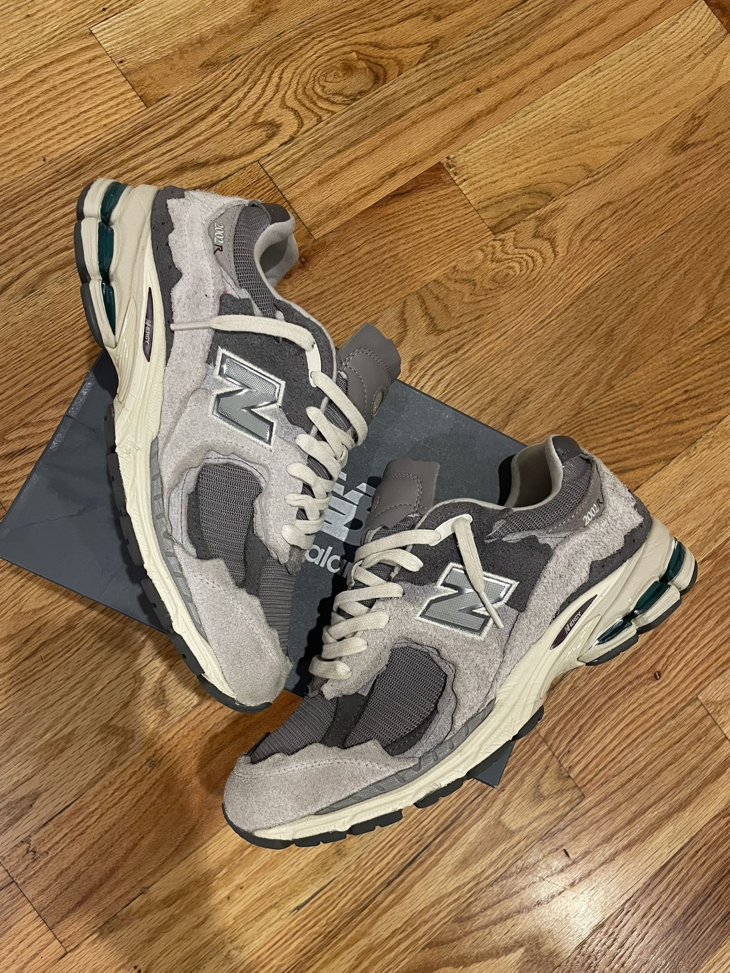 New Balance 2002R Protection Pack Rain Cloud