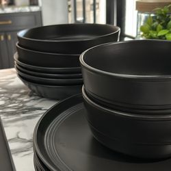 Ceramic Dinnerware set 