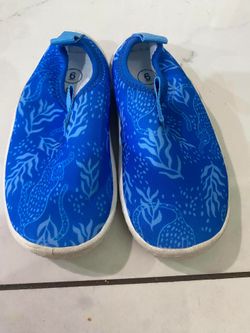 Cat & Jack™ Toddler Lake Slip-On Water Shoes Size 6 - Blue