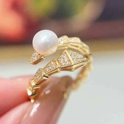 Pearl  Ring. Perform Christmas Gift. New . $10
