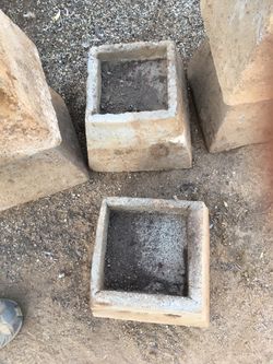 Concrete deck blocks