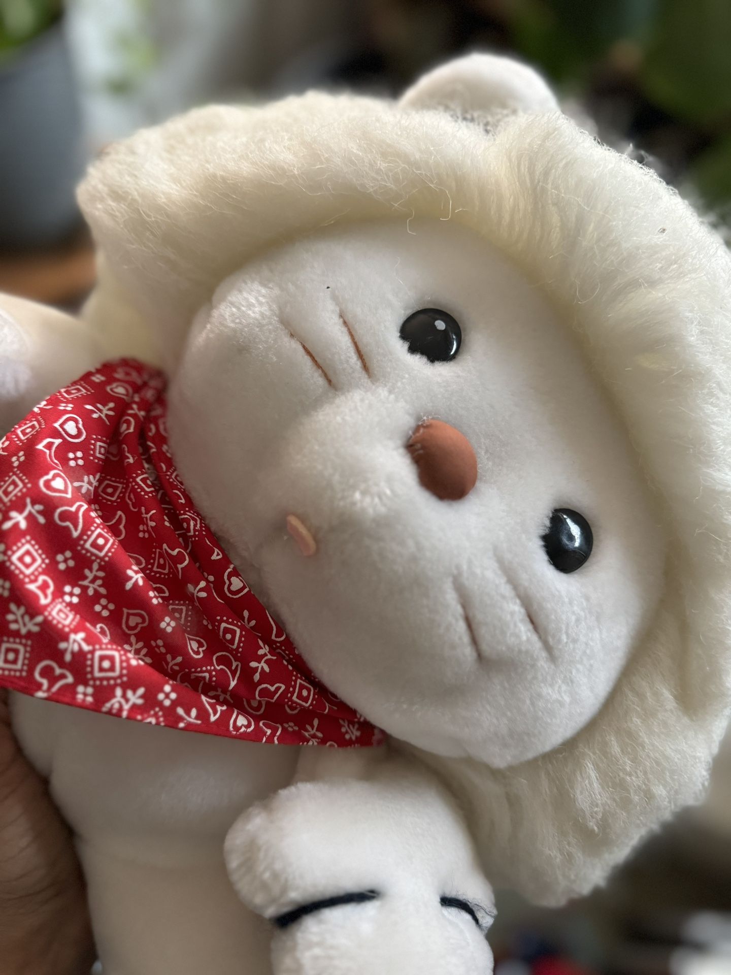 Large Vintage Applause White Lion 1983 Bandanna Frou Bandy Plush Stuffed Animal