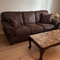 Sofa And Love Seat Signature By Ashley