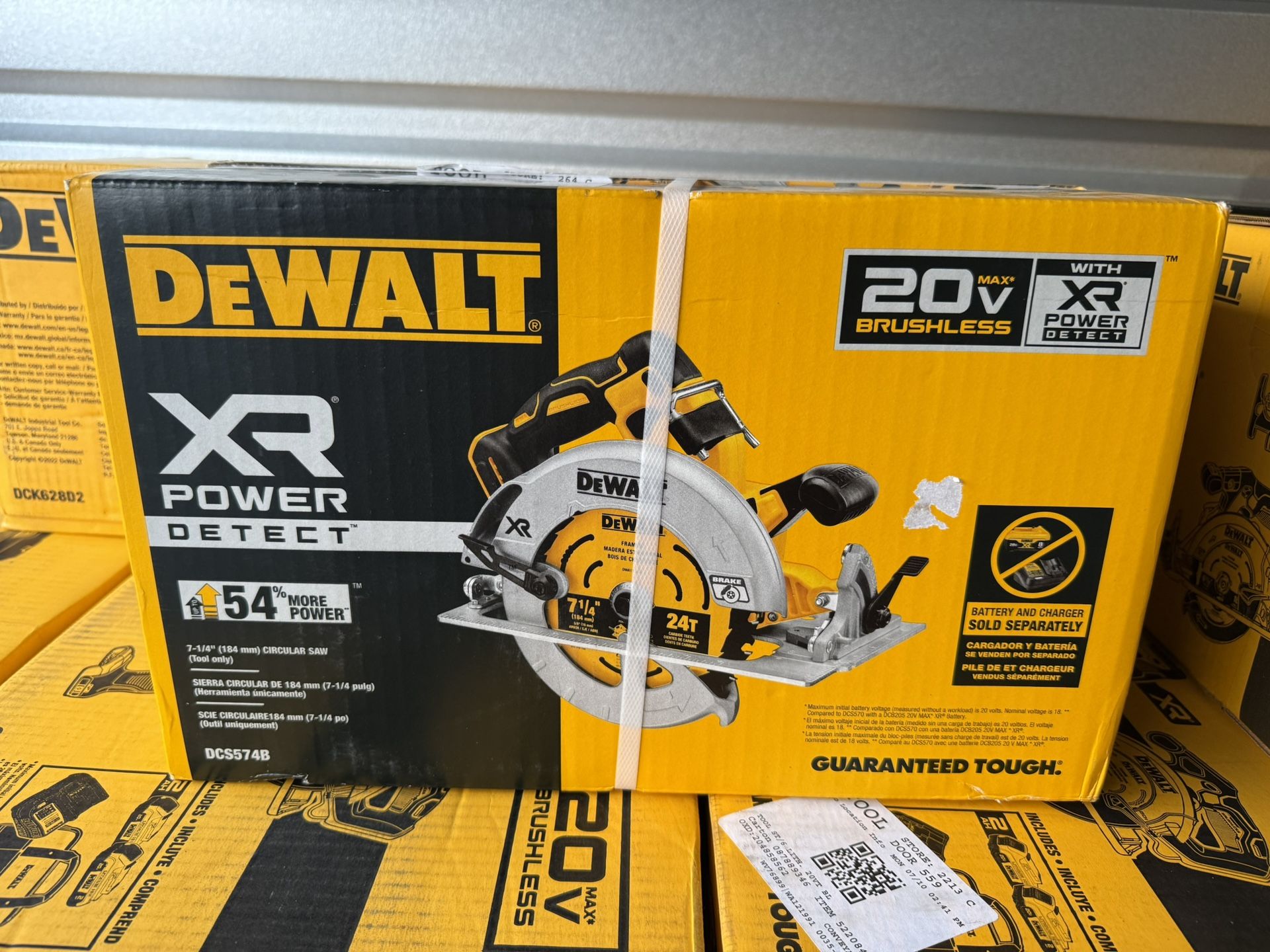 DEWALT XR POWER DETECT 20-volt Max 7-1/4-in Cordless Circular saw