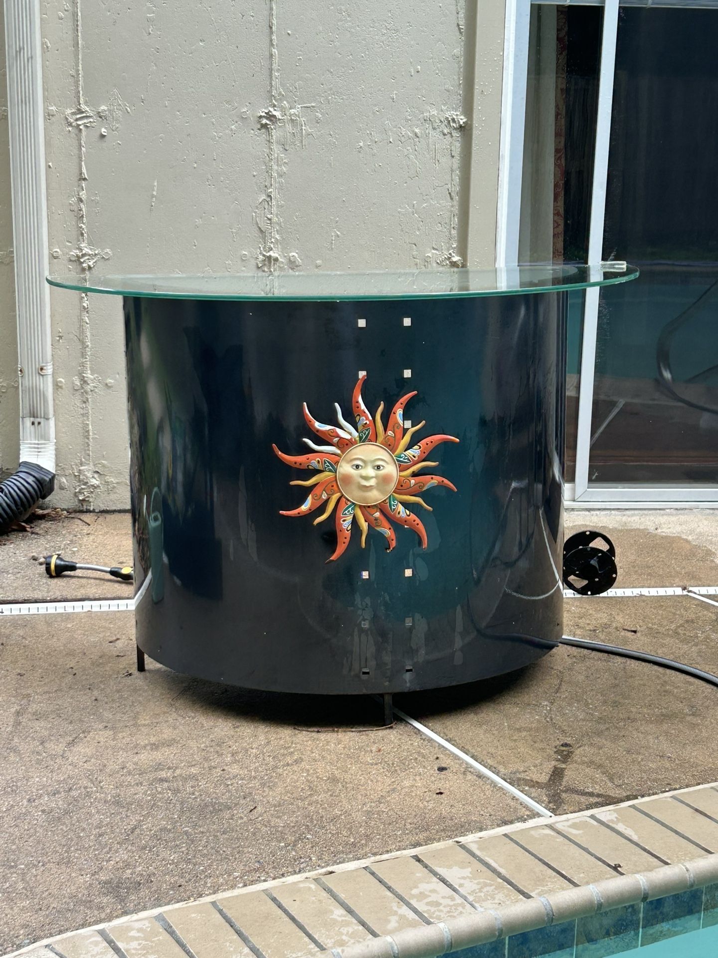 Outdoor Bar with Sun Design