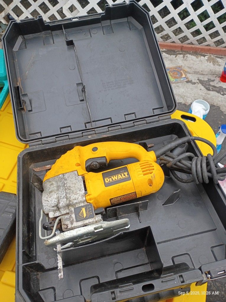 DeWalt Jigsaw $15