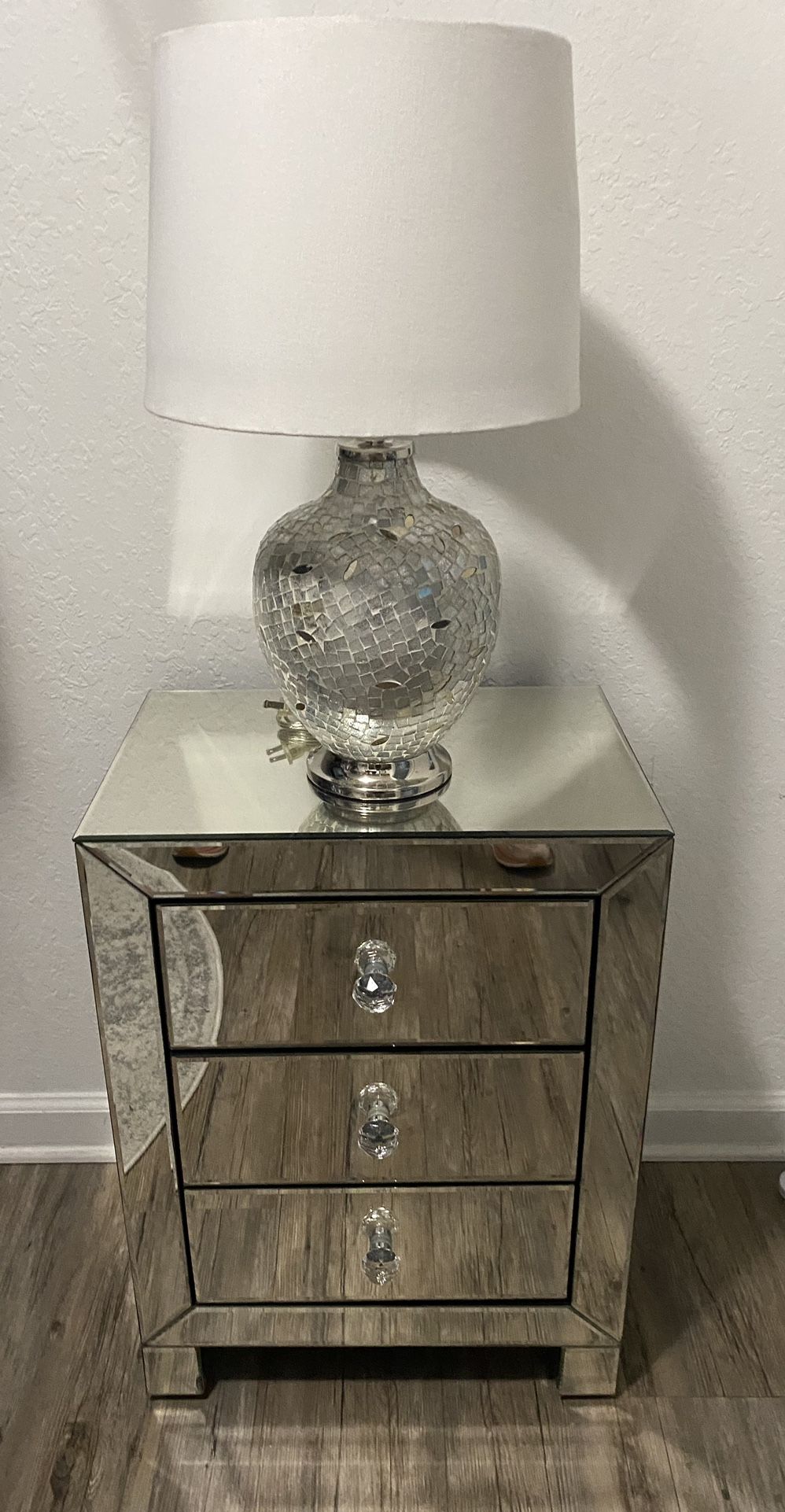 25x19 Silver 3 Drawer End Table & Silver Lamp