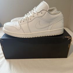 Jordan 1 Low Triple White 
