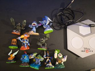 Skylanders/infinity lot