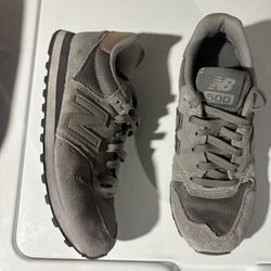 Women Shoes Size 7.5