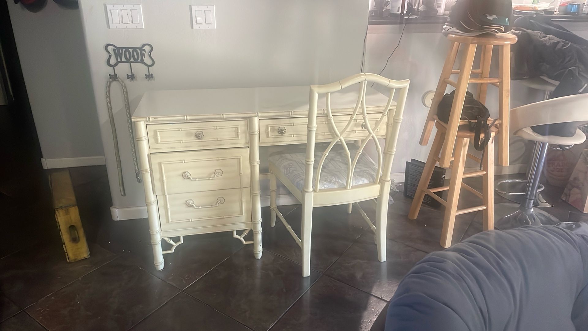Wooden White Desk