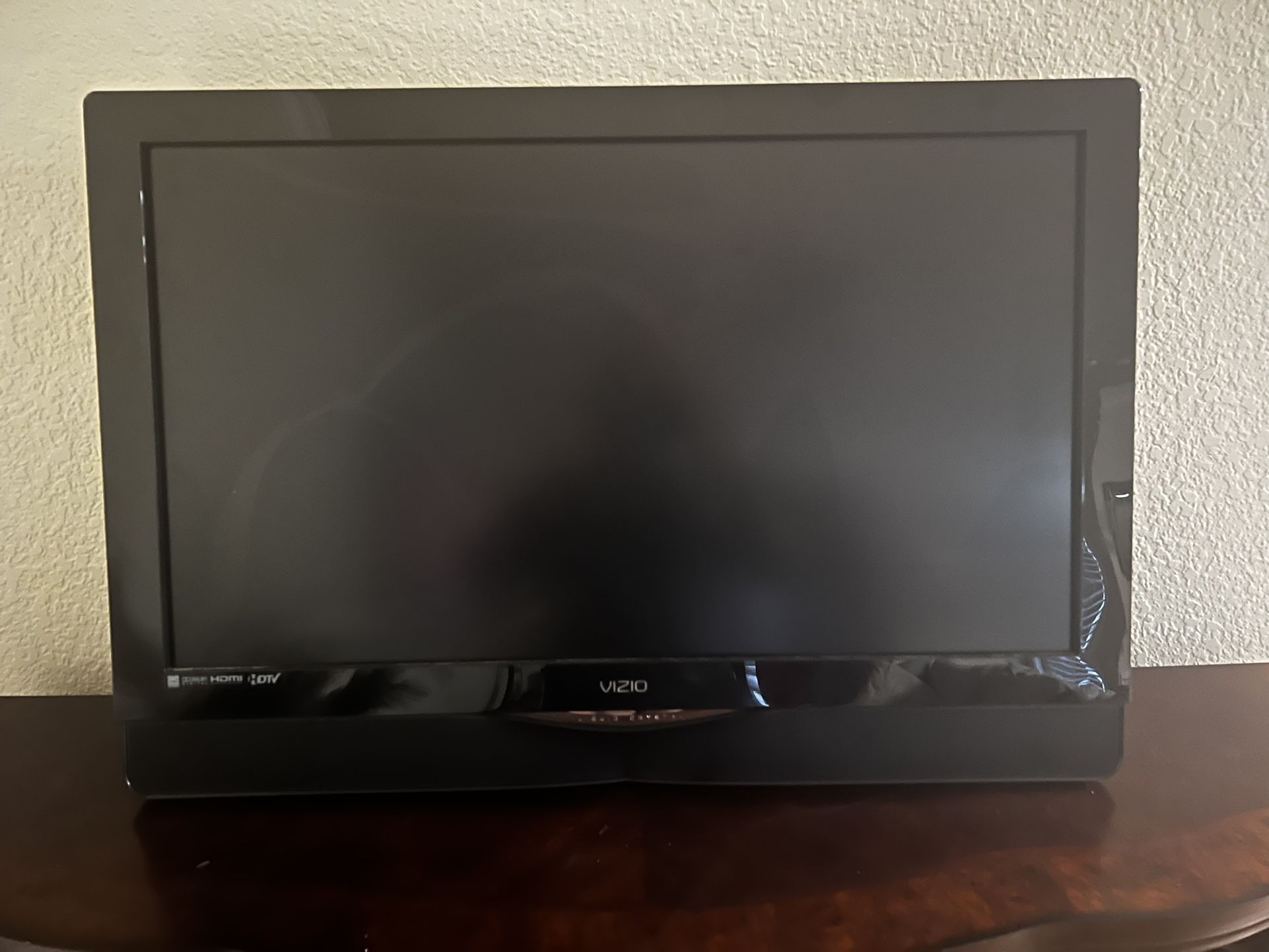 32in Vizio Flat Screen TV