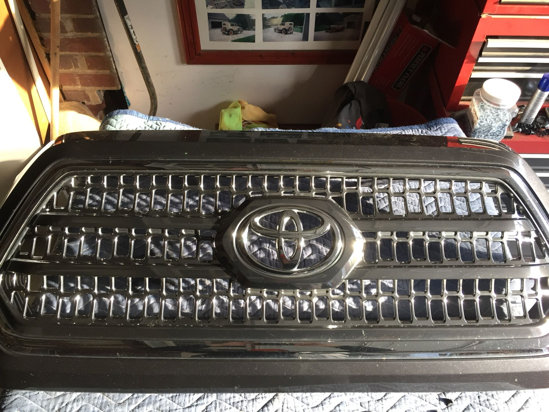 2017 Toyota Tacoma Grill. Excellent condition!