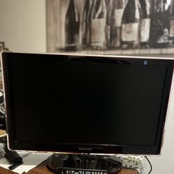 TV SAMSUNG 24” Perfect Condition 