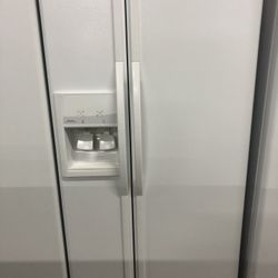 33” Wide White Side By Side Refrigerator 