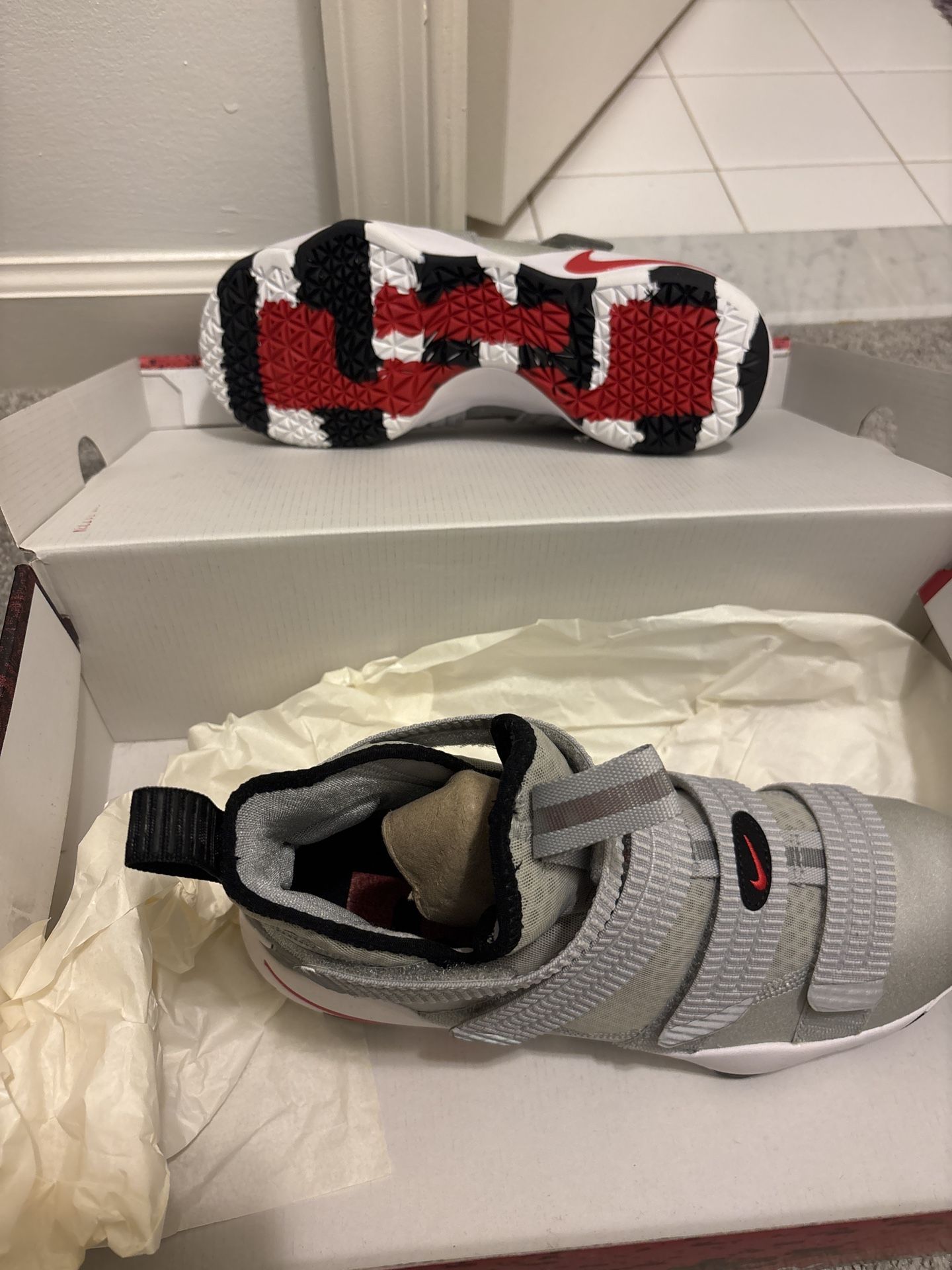 New -Men’s LeBron Sneakers