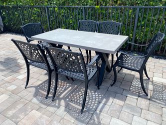 Outdoor table and chairs