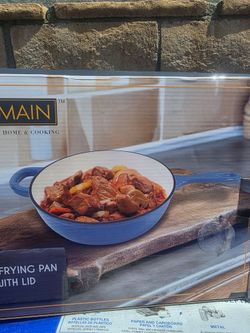 41 & Main deep frying pan with lid