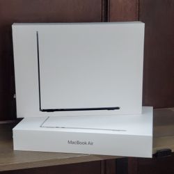 Apple - MacBook Air 13-inch Laptop Built for Apple Intelligence - M3 Chip (16GB RAM - 256GB SSD)