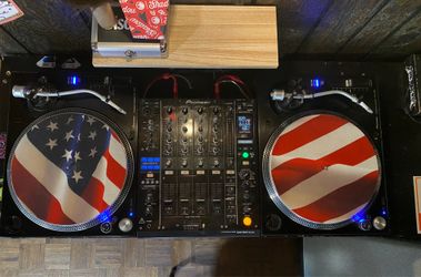Pioneer PLX1000 + Pioneer DJM900 Nexus Flight Cases