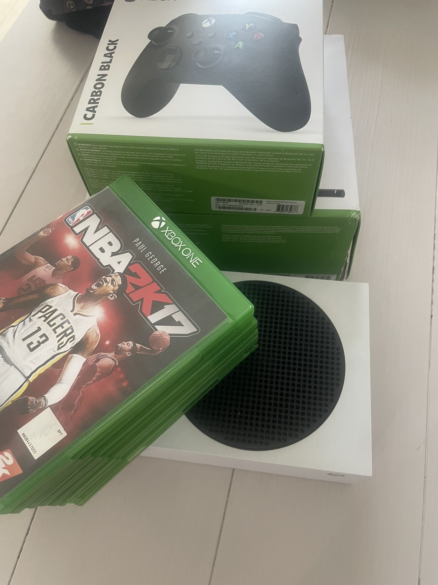Bundle Sale - Xbox Series S , Xbox Wireless Headset , Xbox Controller & 8 Games