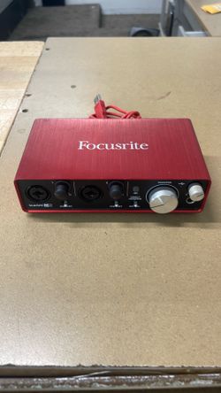 Focusrite Scarlett 2i2
