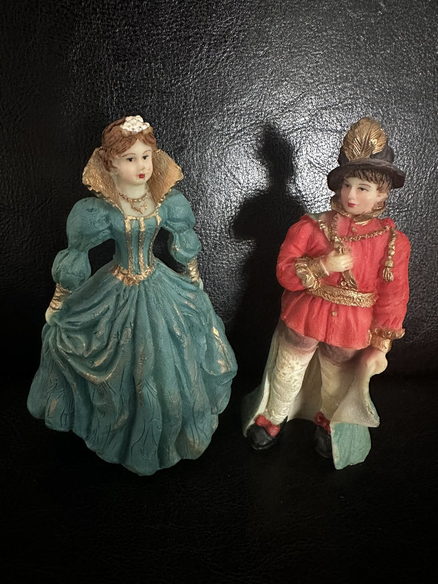 Vintage Doll House Queen & King 4 1/2" Figurine Set
