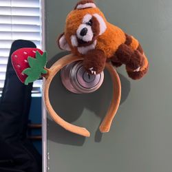 Adorable 🥰 Head Band Plushie With Strawberry 🍓 New