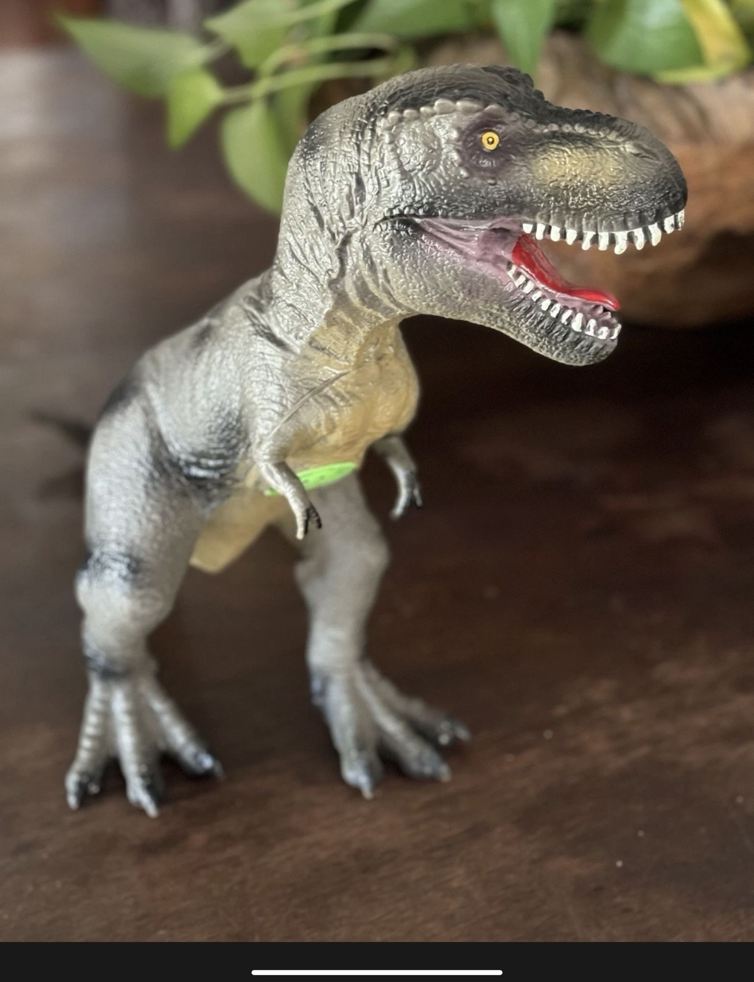 Vintage Realistic T-Rex Dinosaur Toy Talking Roars & Sounds
