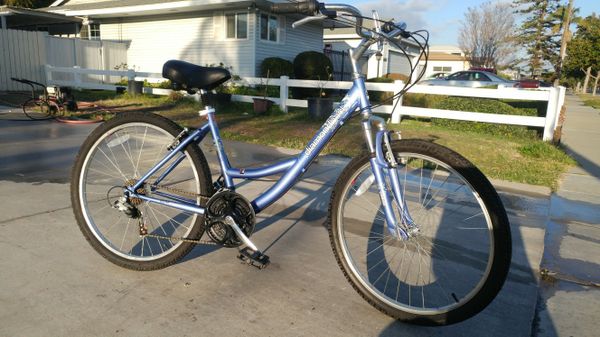 Diamondback Serene Citi Classic 21 Speed Women S Sport Comfort