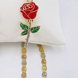 Rosa Collar Oro Laminado Italiano /Rose pendant necklace Italian gold plated