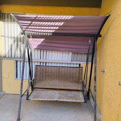 Outdoor Swing 