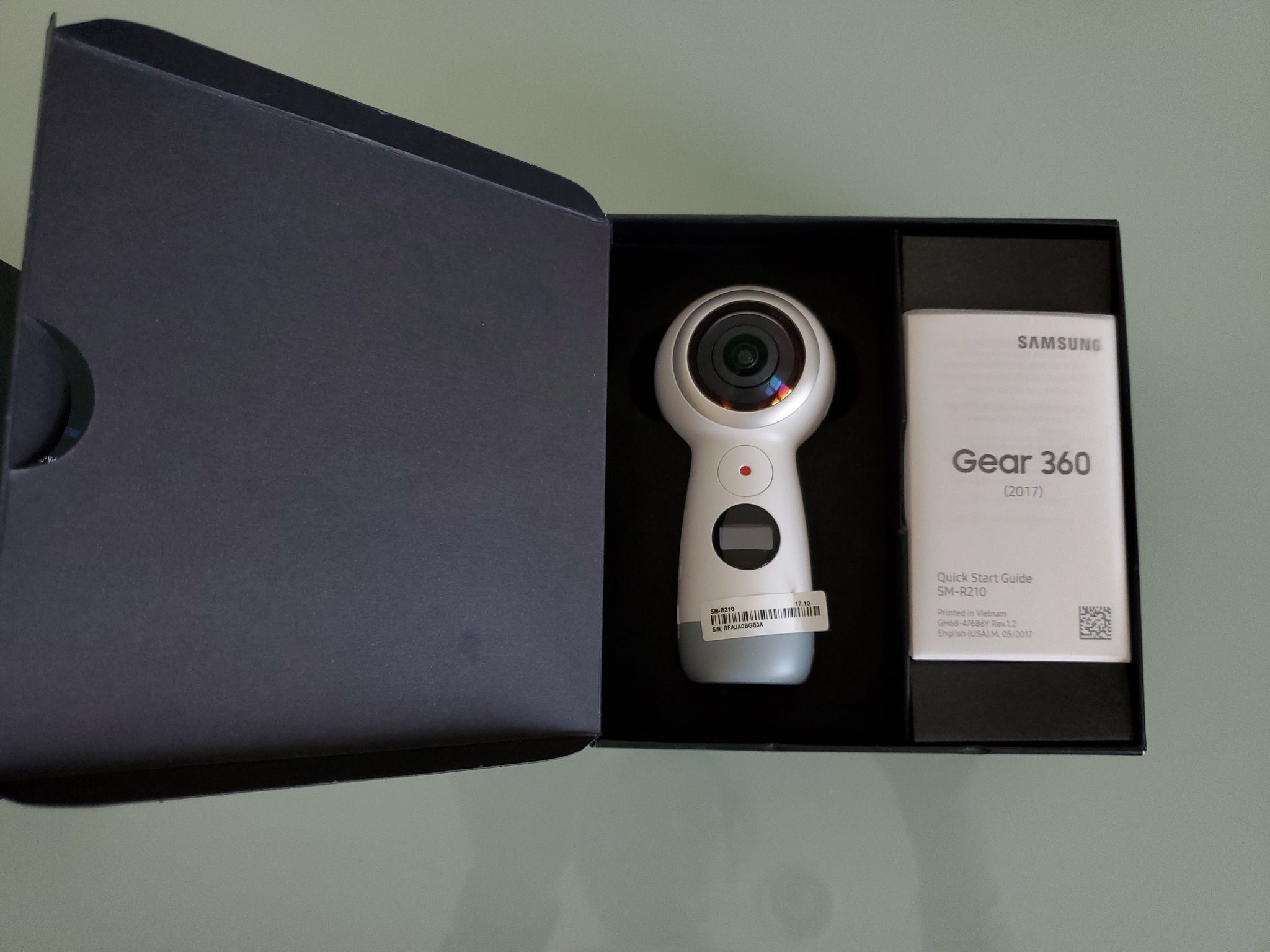 New Samsung Gear 360 (Latest US Version 2017 Edition) Real Spherical Cam 360° 4K VR Camera SM-R210