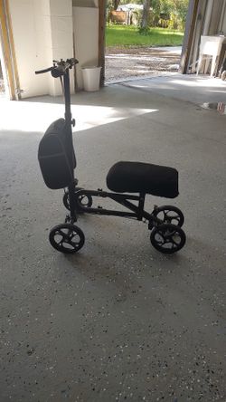 Knee scooter