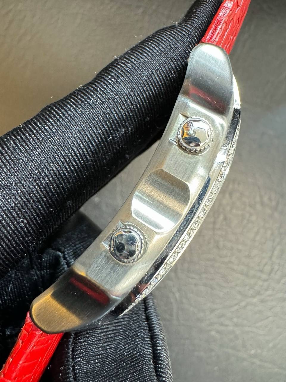 philip stein signature watch MOP dial diamond bezel red  display picture 1