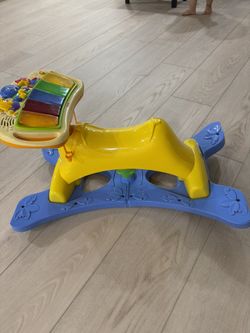 Baby musical ride-on toy