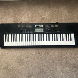 Casio CTK-2400 Piano Keyboard