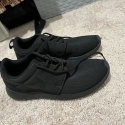 Women’s Tanjun Black Nike Shoes