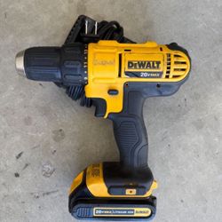 Dewalt 20v Max Drill With Battery And Charger 
