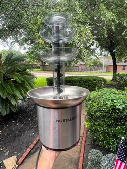 Electric Chocolate Fondue Fountain Machine 30$