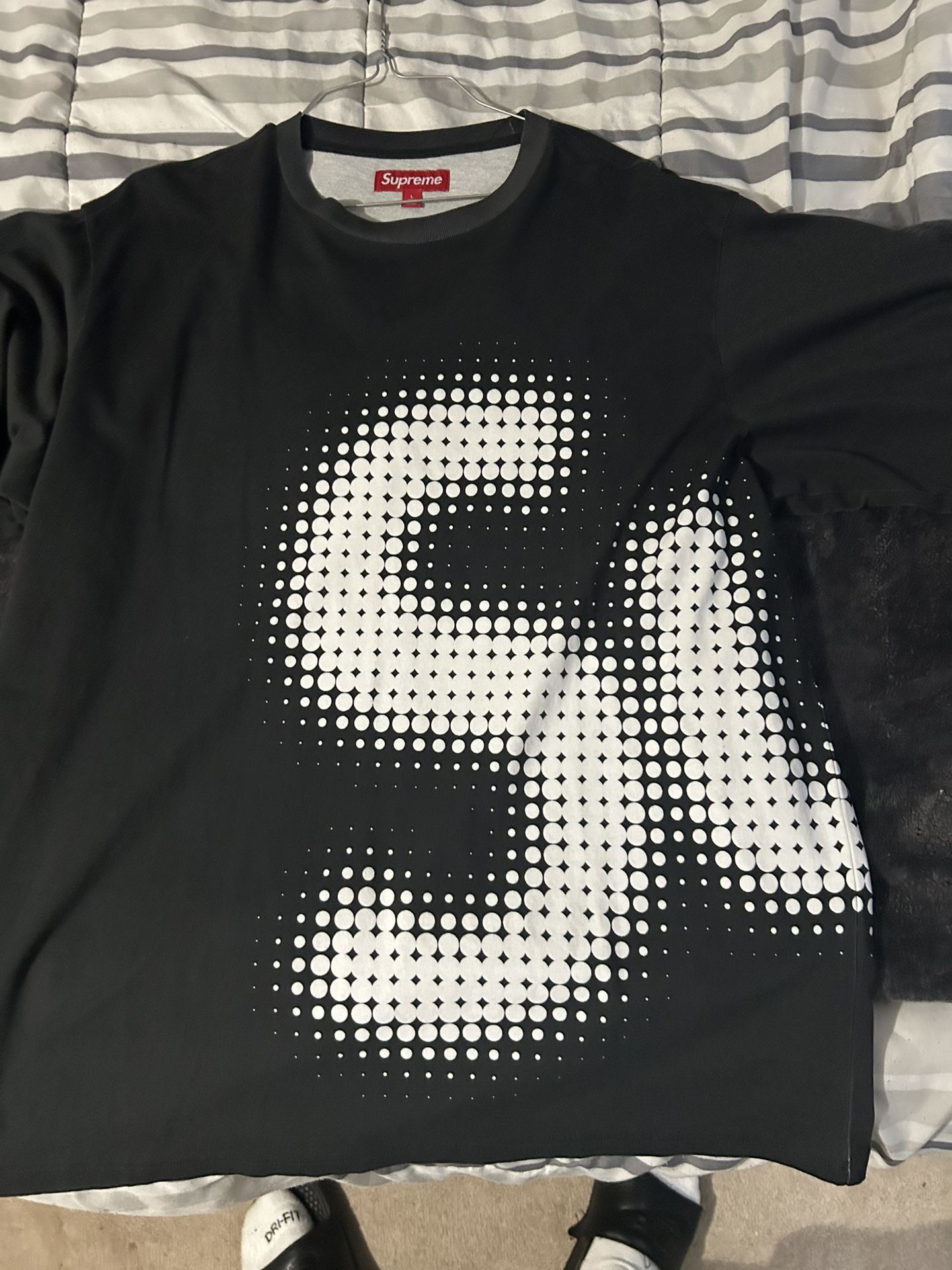 Supreme Tee