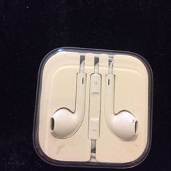 Applied iPhone earbuds