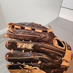 Louisville Slugger  Baseball Glove-12.5"