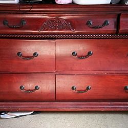 Mahogany 6 Drawer Dresser & King Bed To Match