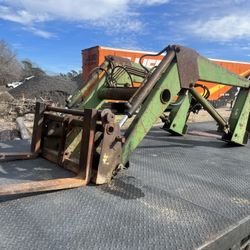 John Deere 2640 Front End Loader