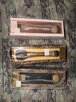 Vince Camuto Duo Face Brushes – Set of 3
