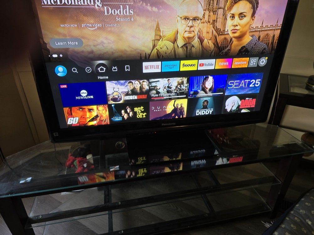Tv Panasonic 45" Whit Rocku Cable 